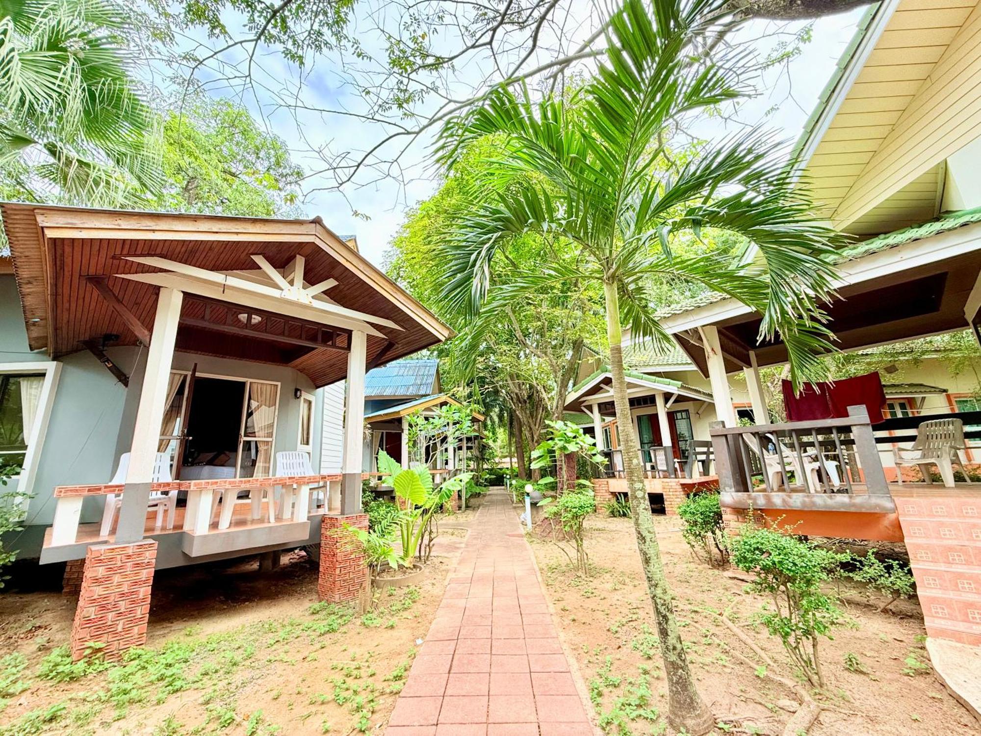 Lanta Palm , - 2* Ko Lanta